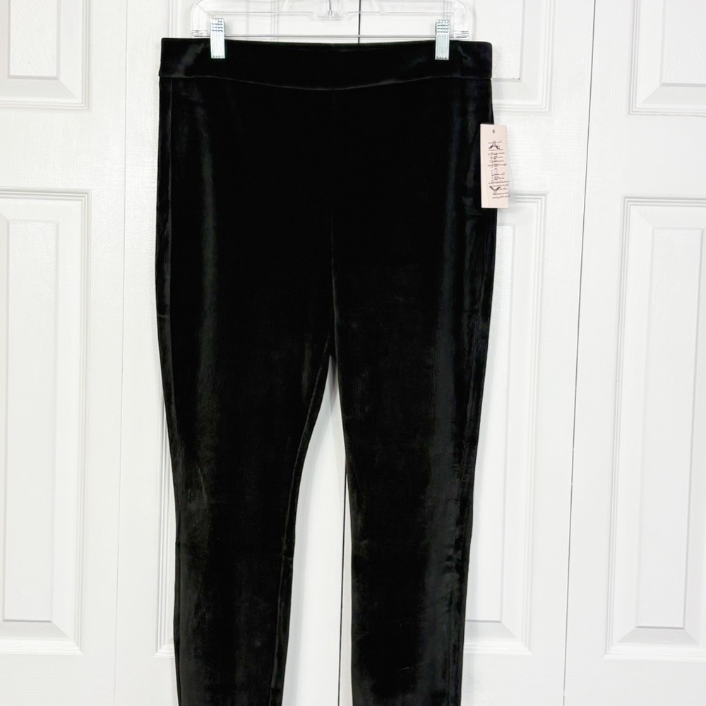 NWT Nanette Lepore Black Velvety Soft Ribbed Stretch Pull-On Leggings L